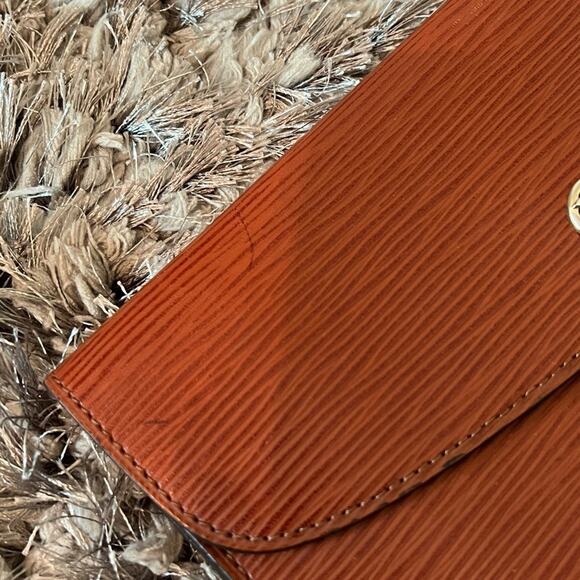 Louis Vuitton Vintage 80s Epi Leather Montaigne 20 Fawn Envelope Clutch Pouch - Picture 3 of 15